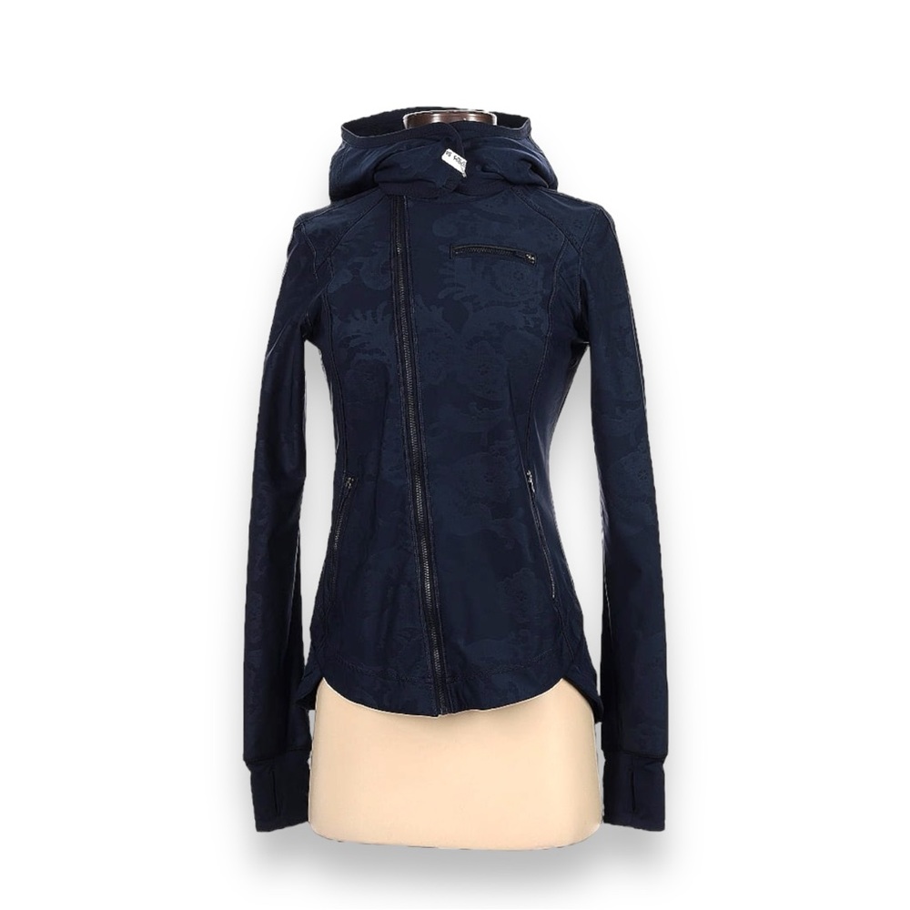 Lululemon Keep It Up Jacket Laceoflage Embossed Inkwell size 4